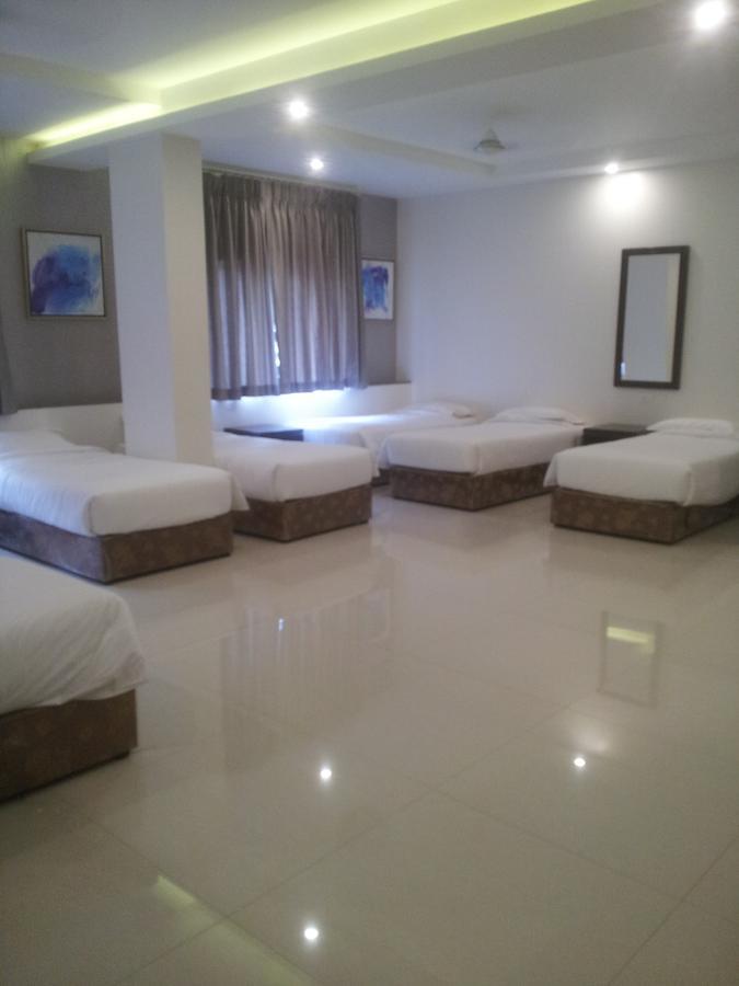 Saffron Hotel Jālna Стая снимка
